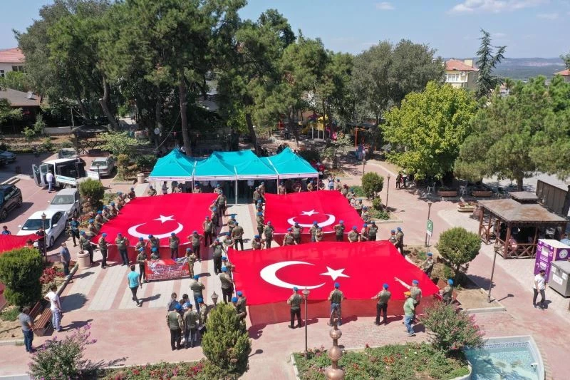 Gökyüzü kartallarından İvrindi’de anlamlı etkinlik
