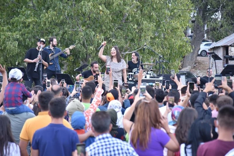 Yaylada halk pazarına konserli açılış
