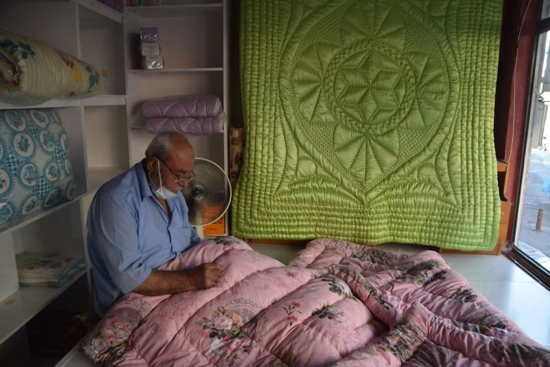 Sanayi kentinde bir meslek daha bitiyor: Yorgancılık
