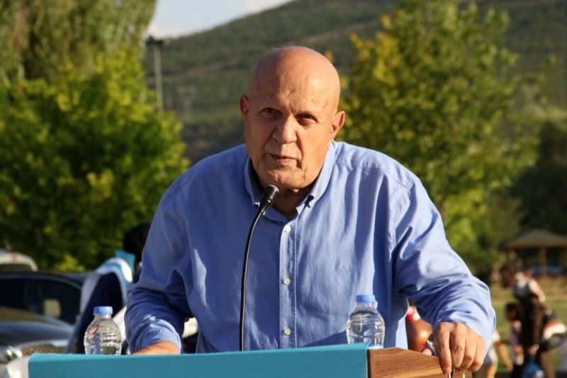 Başkan Pekmezci: “30 Ağustos Zaferi, Türk milletinin ordusuyla bütünleştiği, gözünü kırpmadan canını vatanı uğruna feda ettiği bir mücadelenin sonucudur”
