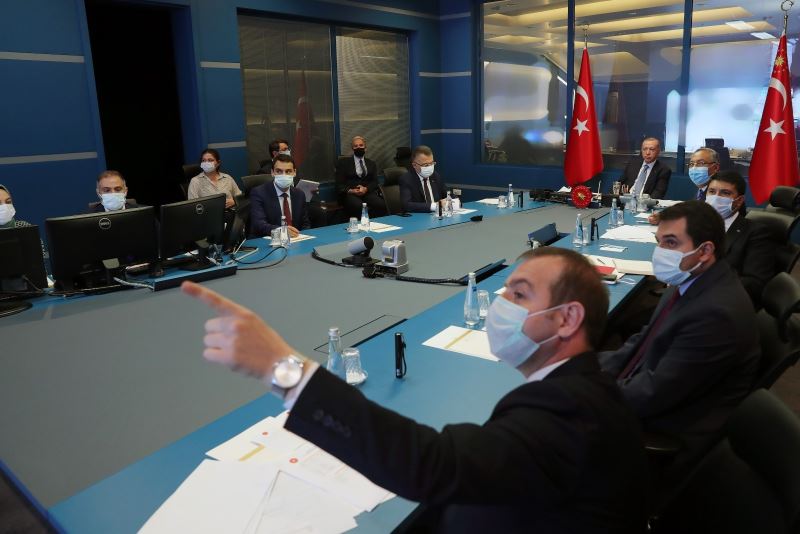 Cumhurbaşkanı Erdoğan, yangınlarla ilgili son bilgileri aldı

