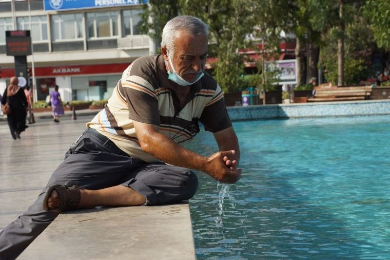 Aydın’da sıcaklar vatandaşları bunalttı, termometreler 44 dereceyi gördü
