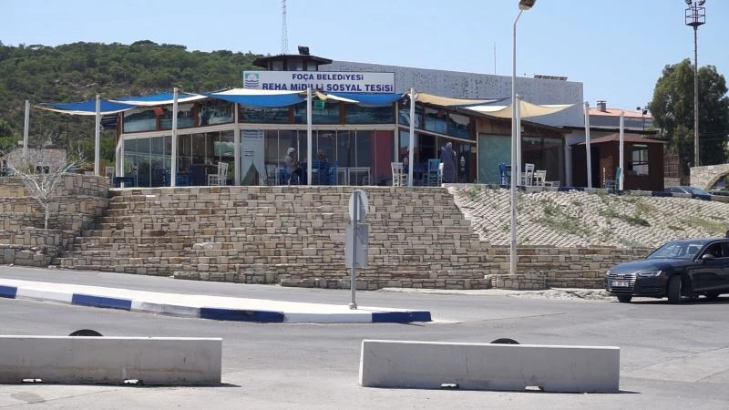 Foça’da belediyesinin işlettiği sosyal tesis ruhsatsız çıktı
