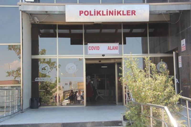 Bayram tatilinde vaka sayısı artınca hastaneler eski günlerine döndü
