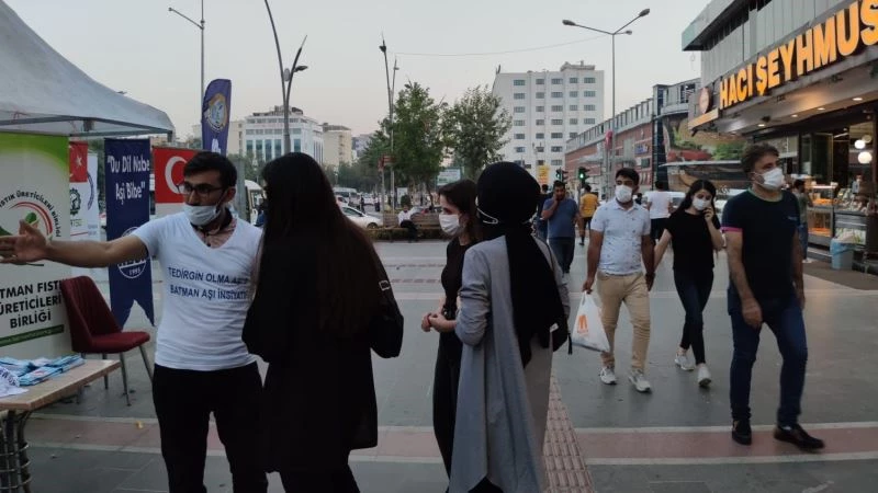 Batman’da Aşı İnisiyatifi Grubu, ikna çalışmalarına katılıyor
