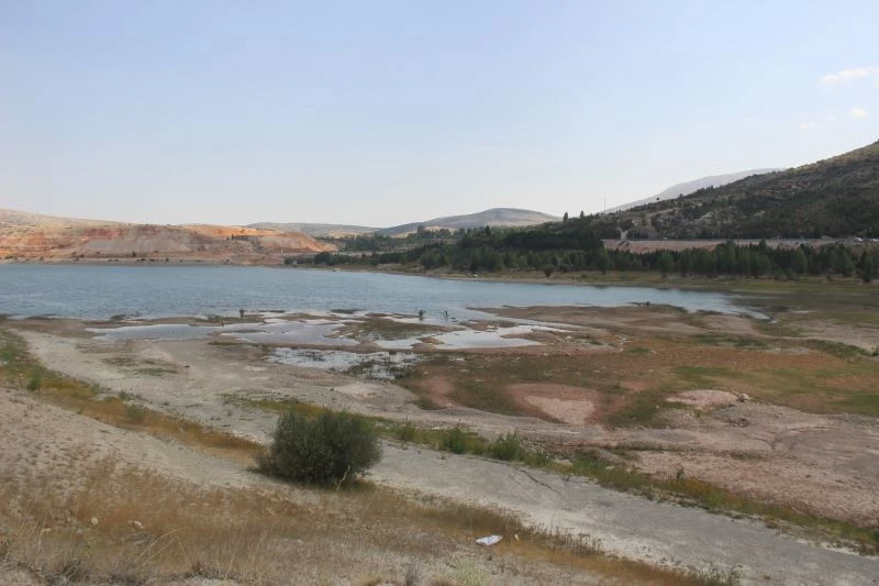 Kuraklık sonrası artan sulu tarım, yer altı sularını ciddi oranda etkiledi
