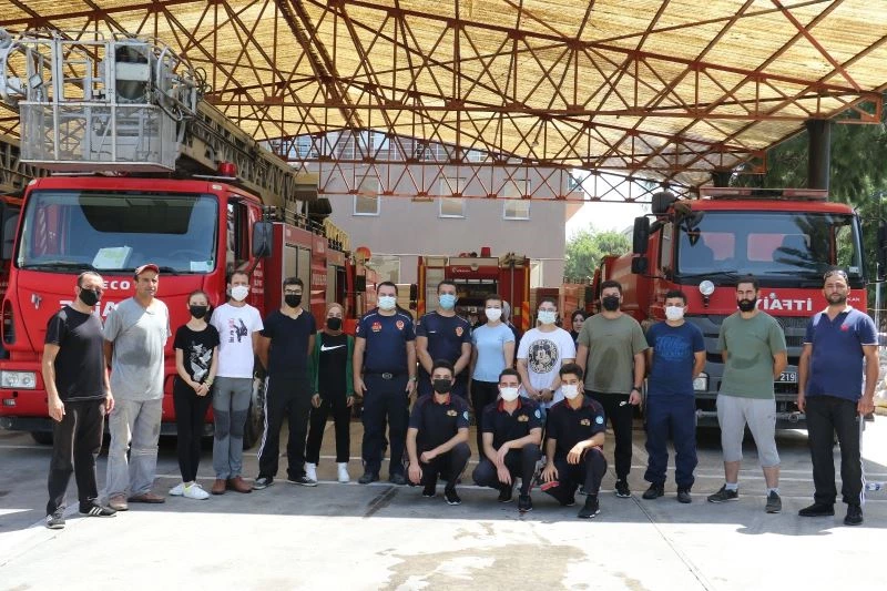 Eğitimlerini tamamlayıp gönüllü itfaiyeci oldular
