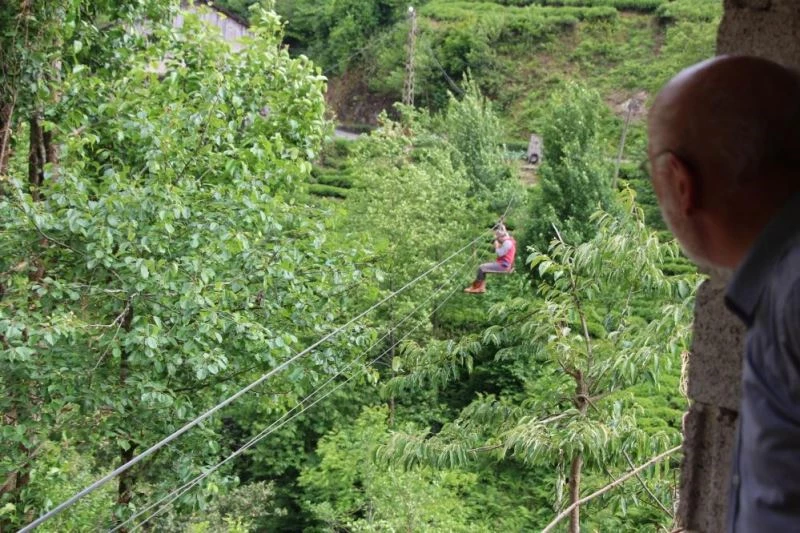 İlkel teleferik kazaları ölümlere neden olmaya devam ediyor
