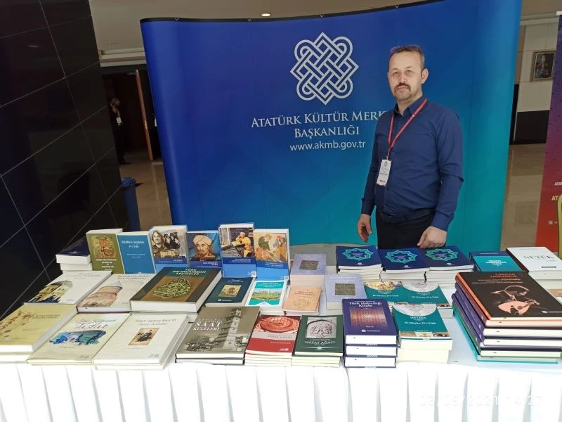 Atatürk Kültür Merkezi Başkanlığı yayınları, Hünkâr Hacı Bektaş Veli Sempozyumu’nda sergilendi
