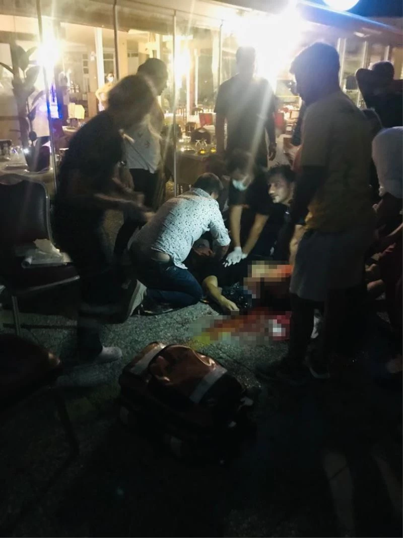 Kavgayı ayırmak istemişti, bıçaklanarak öldürüldü
