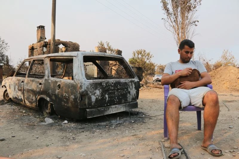 Alevlerin arasında doğan ve annesini kaybeden oğlağa sütanne şefkati
