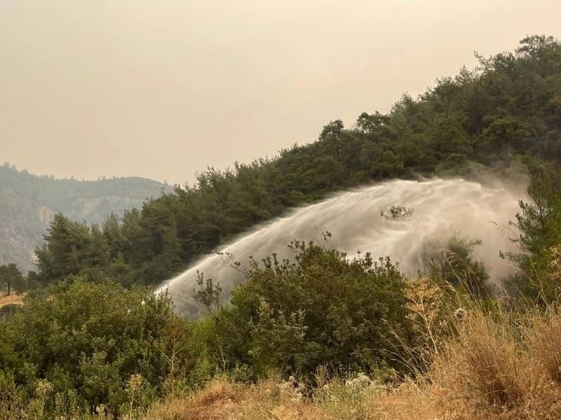 Termik santral bölgesi sürekli soğutuluyor

