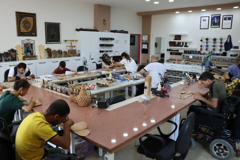 “Hizmet engel tanımaz” sloganıyla yüzler gülüyor
