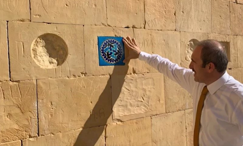 Tarihi Çin-i Maçin Kalesinde 2. etap çini montajına başlandı
