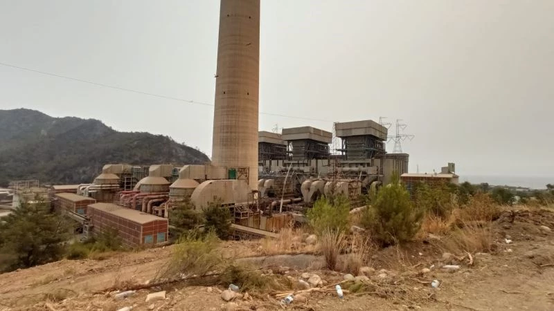 Termik santral yangından sonra içeriden ilk kez görüntülendi
