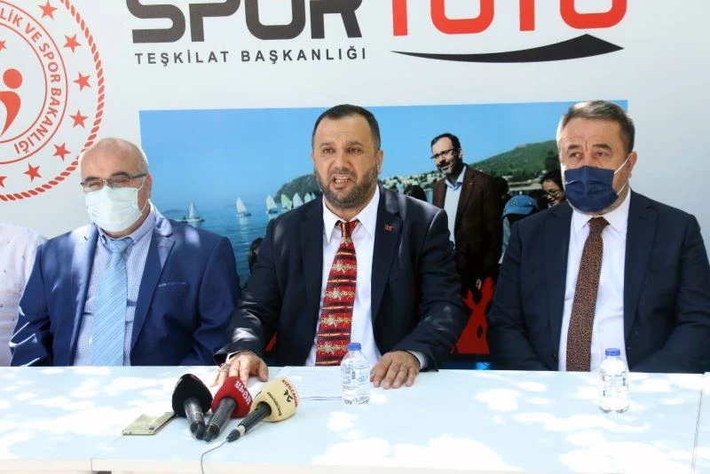 Eskrim Federasyon Başkan Adayı Erdal Yılmaz: “Eskrim federasyonu bir kişinin şahsi insafına, öngörüsüne, becerisine muhtaç bir federasyon olmayacaktır”
