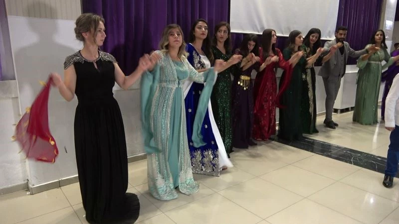 Gelin Mardin’den, misafirler Fransa’dan
