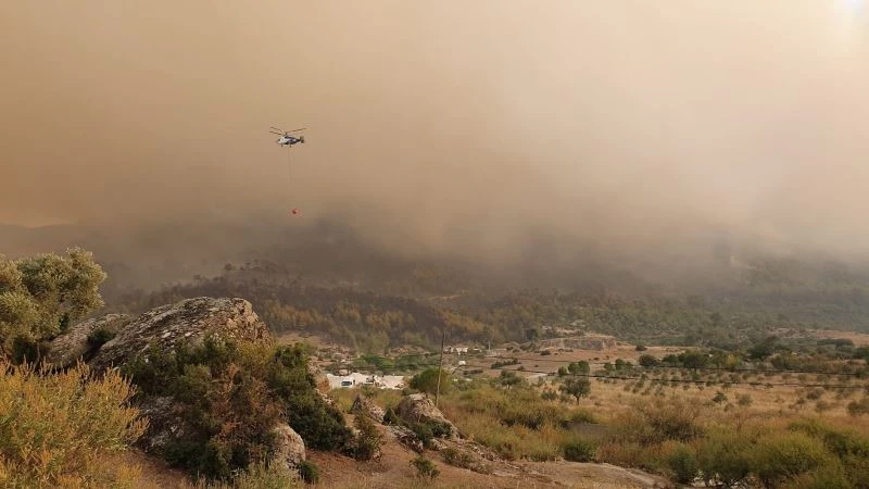 Çine Akçaova yangını devam ediyor
