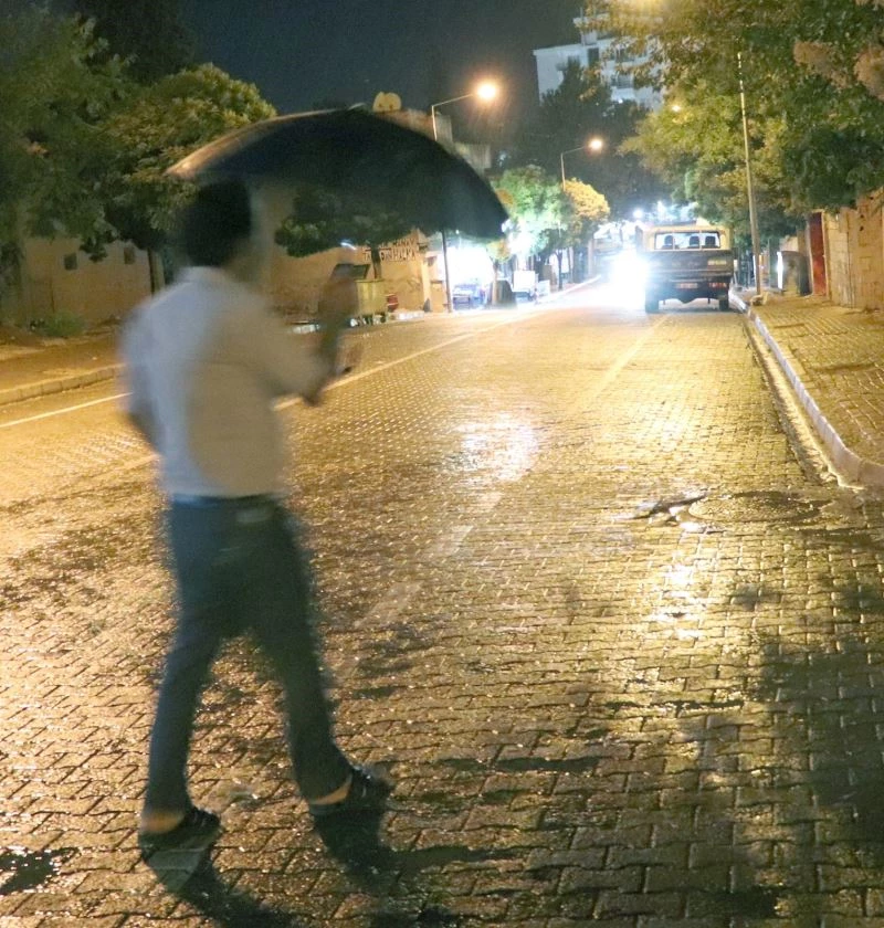 Araban’da yağmur serinletti
