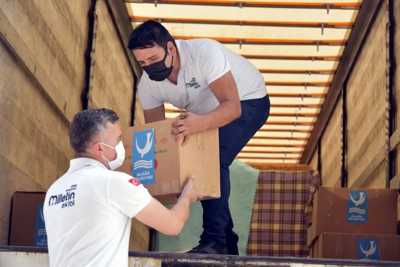 Aliağalı vatandaşlardan yangın bölgelerine destek
