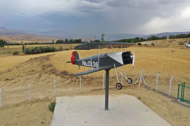 İlk yerli ve milli uçaklar inmişti, hizmete girmek için gün sayıyor
