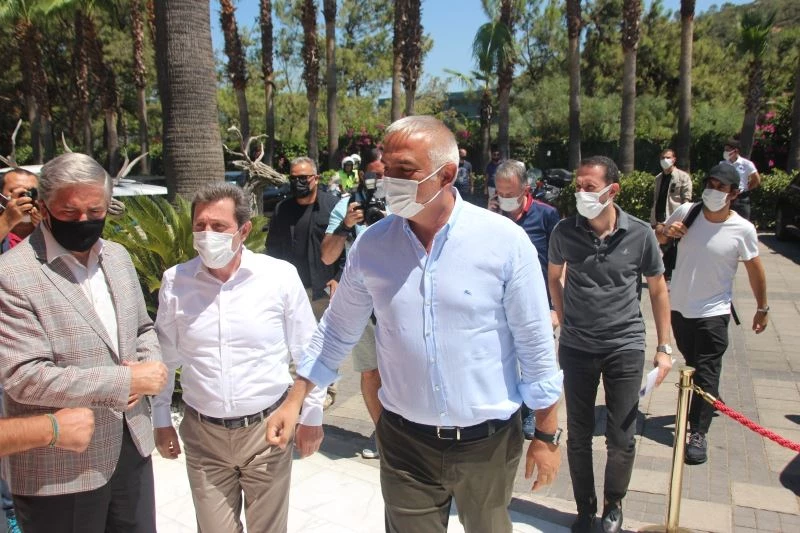 Kültür ve Turizm Bakanı Ersoy: “Bölgeye yapabileceğimiz en büyük yardım, normalleşme sürecine katkı sağlamak”
