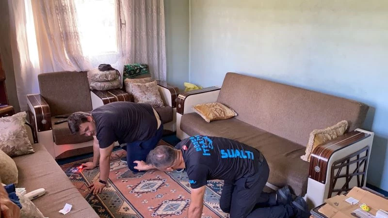 Evde yılan paniği itfaiyeyi harekete geçirdi
