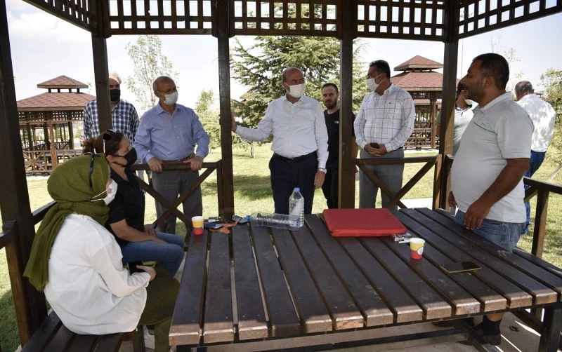Pekyatırmacı: “Vatandaş odaklı hizmetlerimiz devam edecek”
