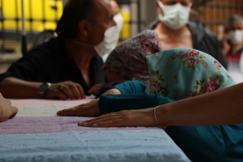 15 kişinin öldüğü otobüs faciasının şoförü son yolculuğuna uğurlandı
