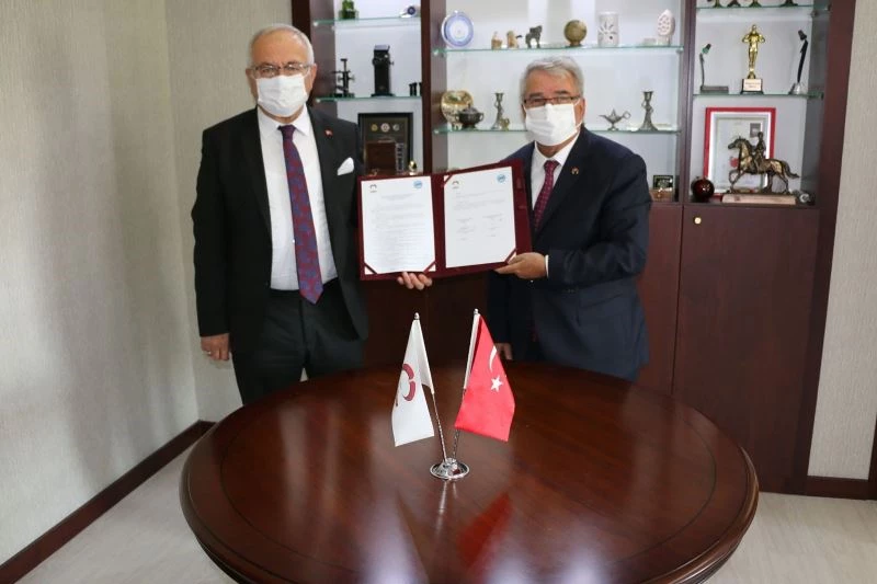 KMÜ ile KGTÜ arasında işbirliği protokolü
