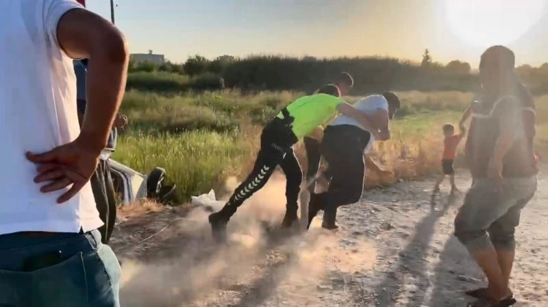 Polise kimliğini vermek istemeyen kazazede sürücü biber gazı sıkılarak etkisiz hale getirildi

