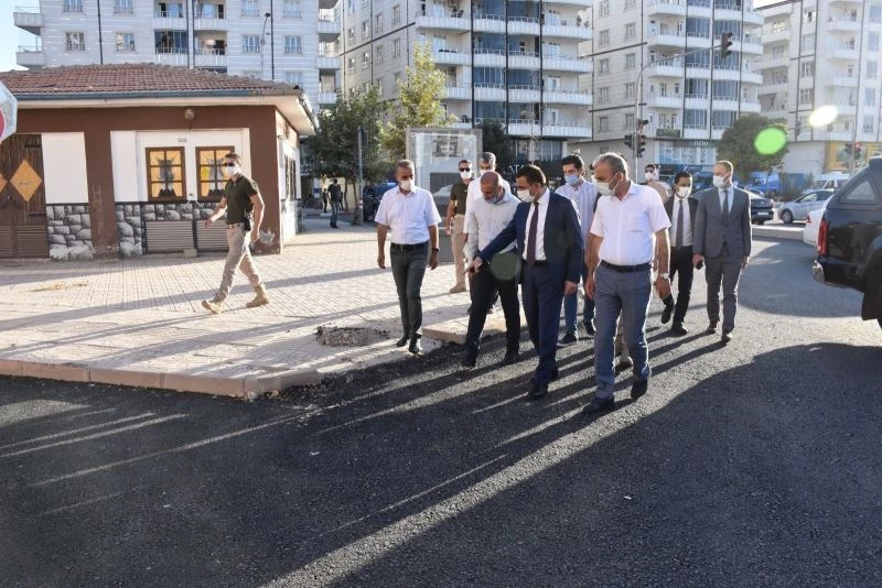 Siirt Valisi Hacıbektaşoğlu, yatırım ve projeleri hızlandırma talimatı verdi
