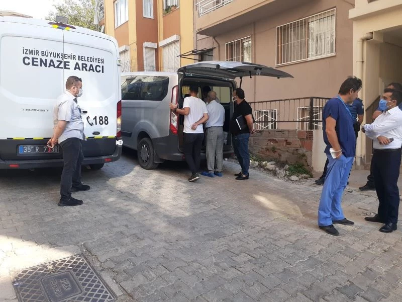 İzmir’de kuzen vahşeti
