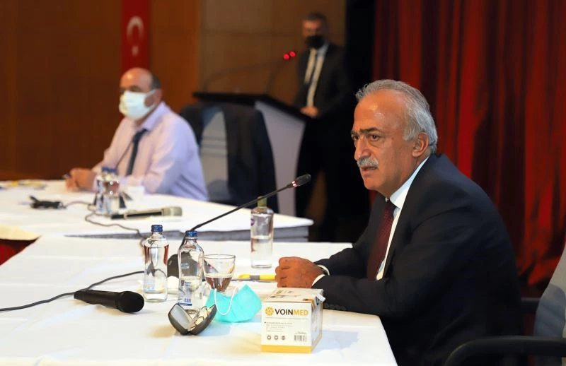 Yeni akademik yılın ilk senato toplantısı yüz yüze gerçekleştirildi
