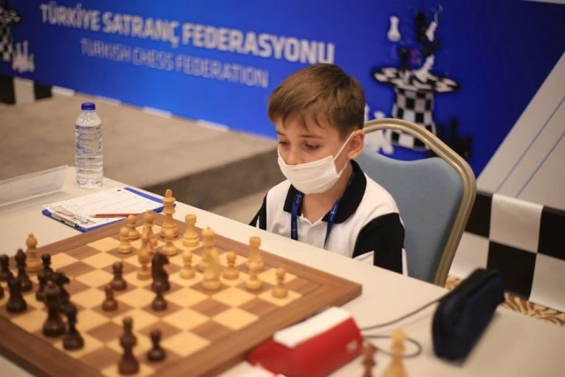 Gökay Budak, satrançta Türkiye 6.
