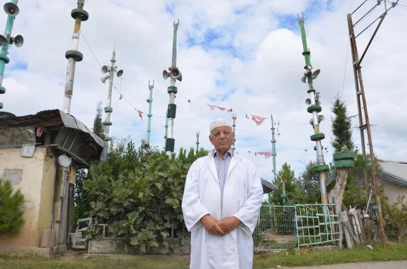 Görenleri hayrete düşüren mescit
