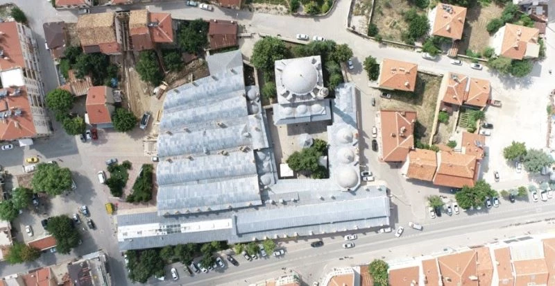 Osmanlı yadigarı külliye hizmet vermeye devam ediyor
