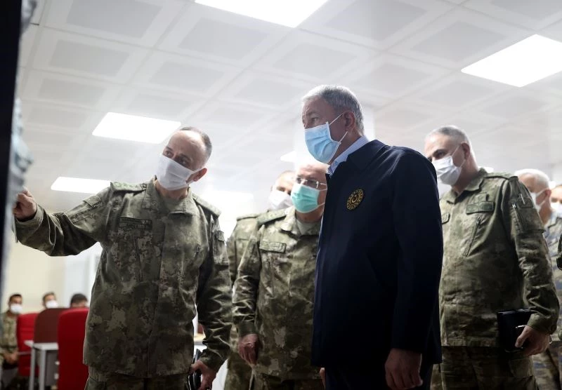 Milli Savunma Bakanı Akar’dan “Şehitlerimizin kanları yerde kalmadı” mesajı
