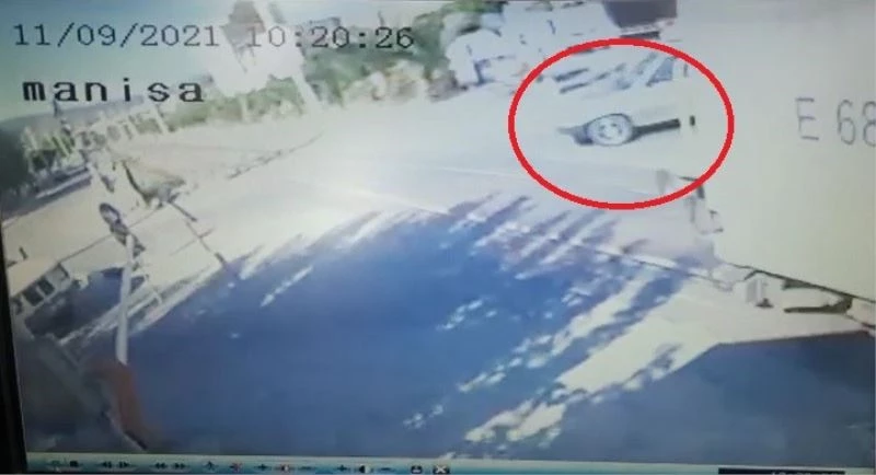 Manisa’daki tren kazasının güvenlik kamera görüntüleri ortaya çıktı
