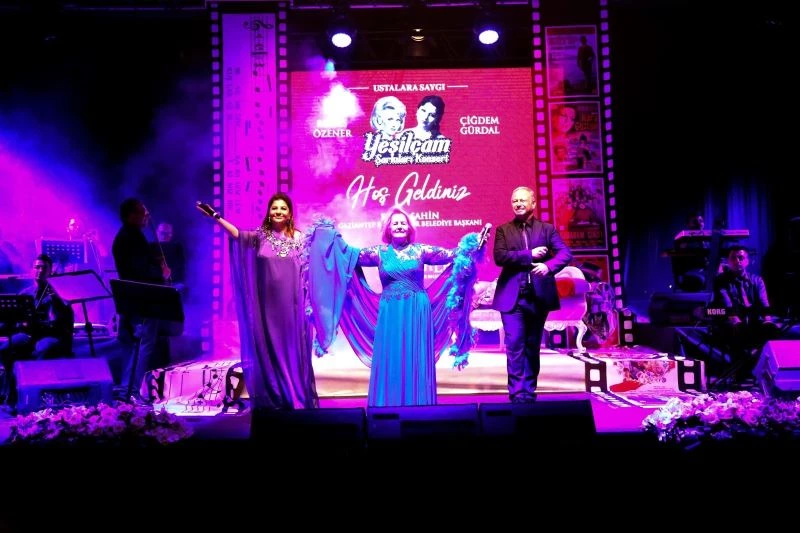 Gazi şehir, Yeşilçam şarkılarıyla nostaljik bir havaya büründü
