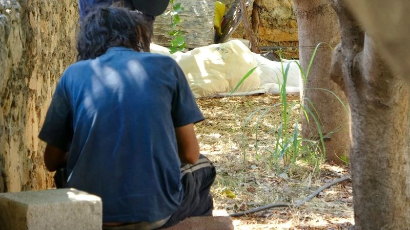 Cami bahçesinde ölen ağabeye son bakış
