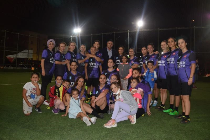 (Özel) Kadına şiddete karşı sahaya indiler
