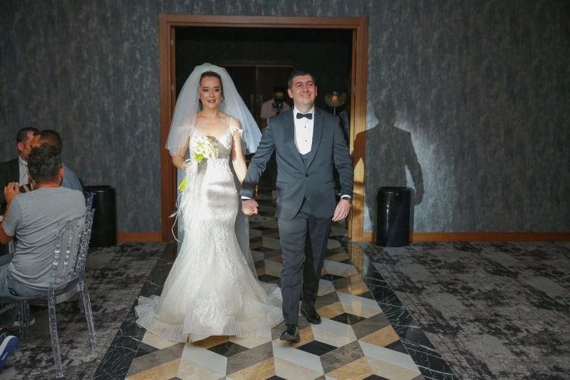 Anıl Uyanık dünya evine girdi
