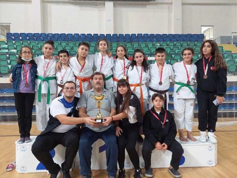 Yunusemreli judocular Kütahya’dan birincilikle döndü
