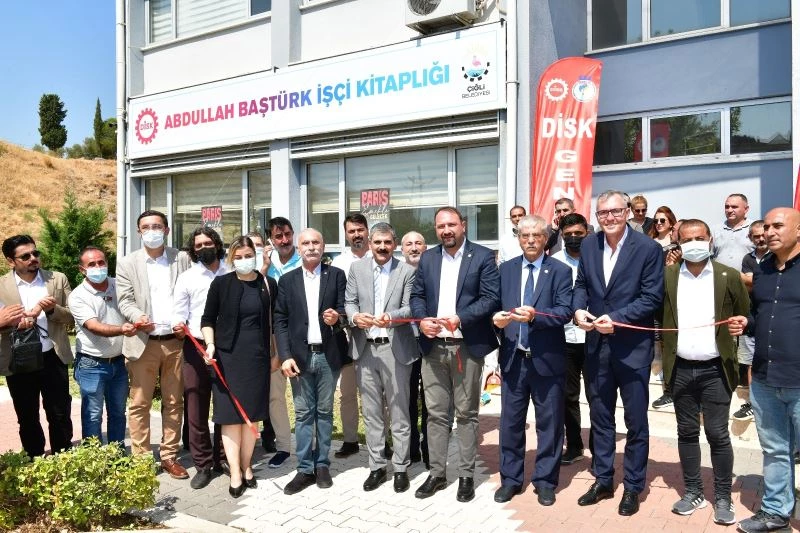Çiğli’de Abdullah Baştürk İşçi Kitaplığı açıldı
