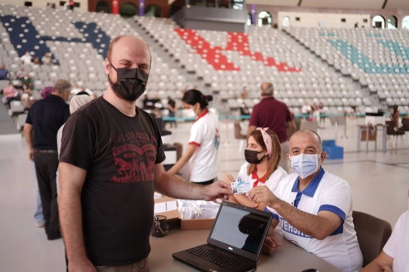 Vakıf üniversitelerinin kontenjanları doluyor
