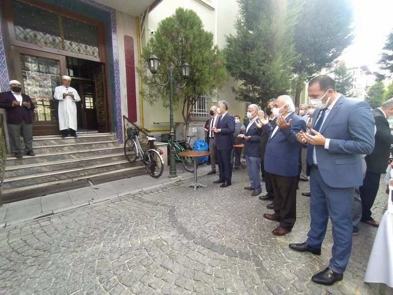 Ahilik Haftası etkinlikleri dua ve ikramlarla başladı
