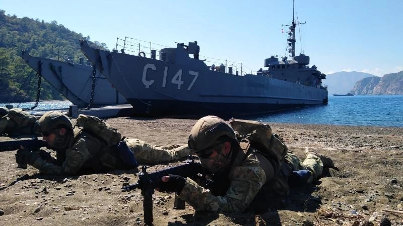 MSB: “Amfibi Görev Grup Komutanlığı Harekâta Hazırlık Eğitimleri başarılı şekilde icra edildi”
