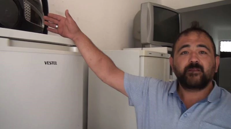 İkinci el eşyacı ve spotçular öğrencileri bekliyor
