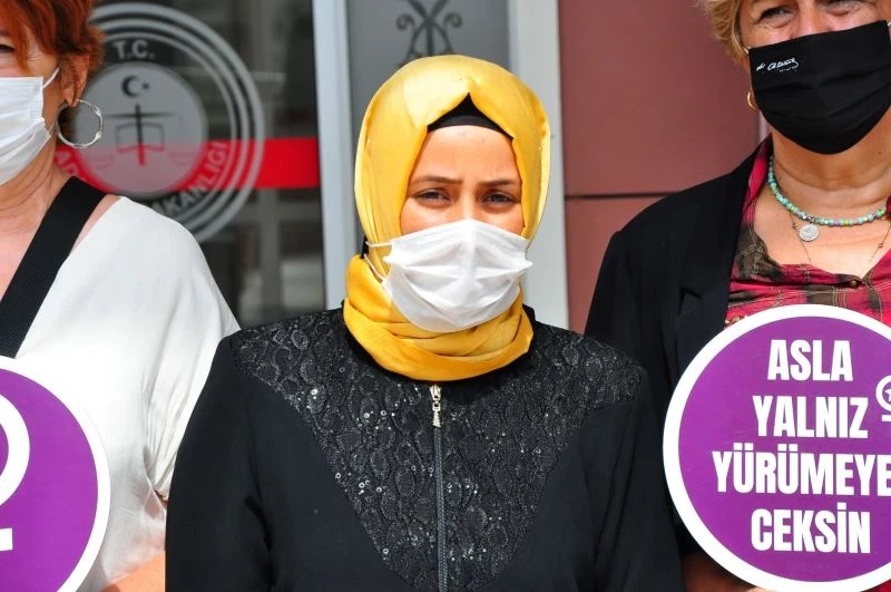 Eşini falçatayla yaralayan sanık hakim karşısında
